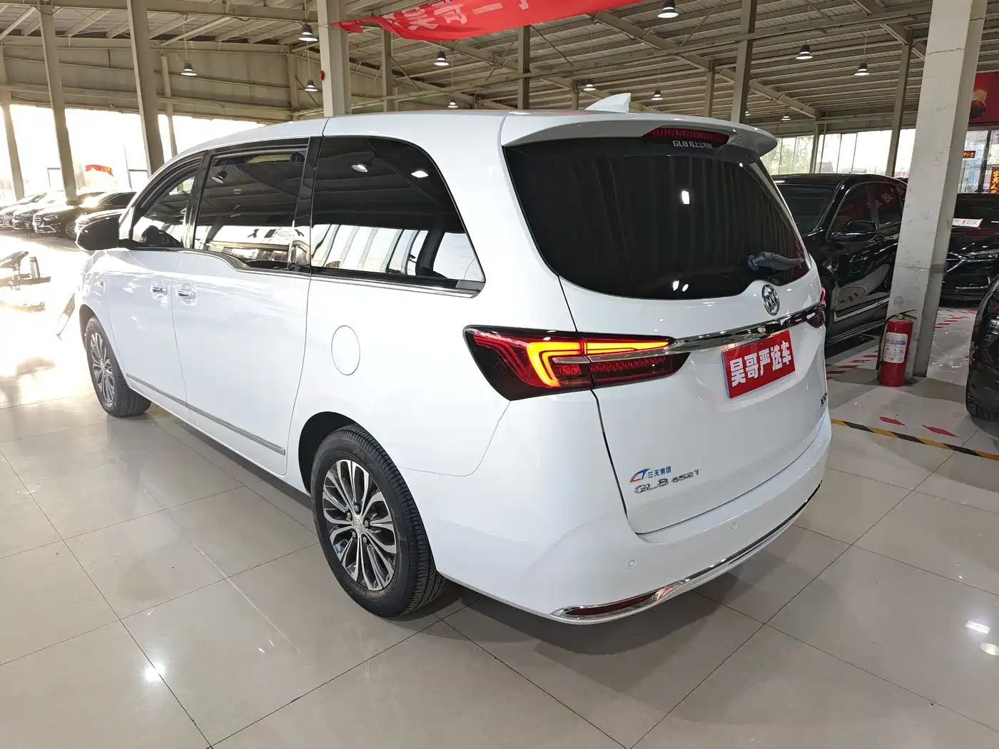Buick GL8 2021 Land Business Class 652T Luxury фото 21