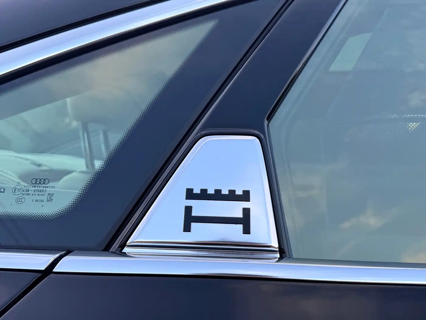 Фото 22 - Audi A8