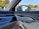 Фото 18 - Audi A8