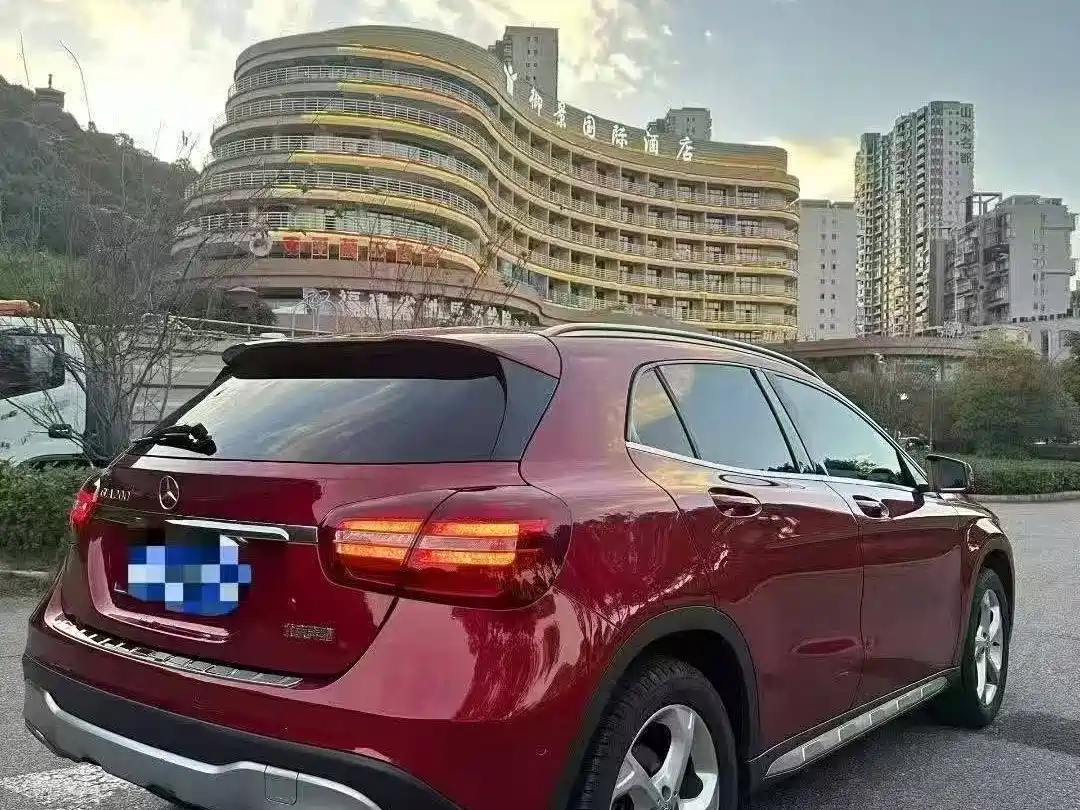 Mercedes-Benz GLA 2017 GLA 200 Fashion фото 9