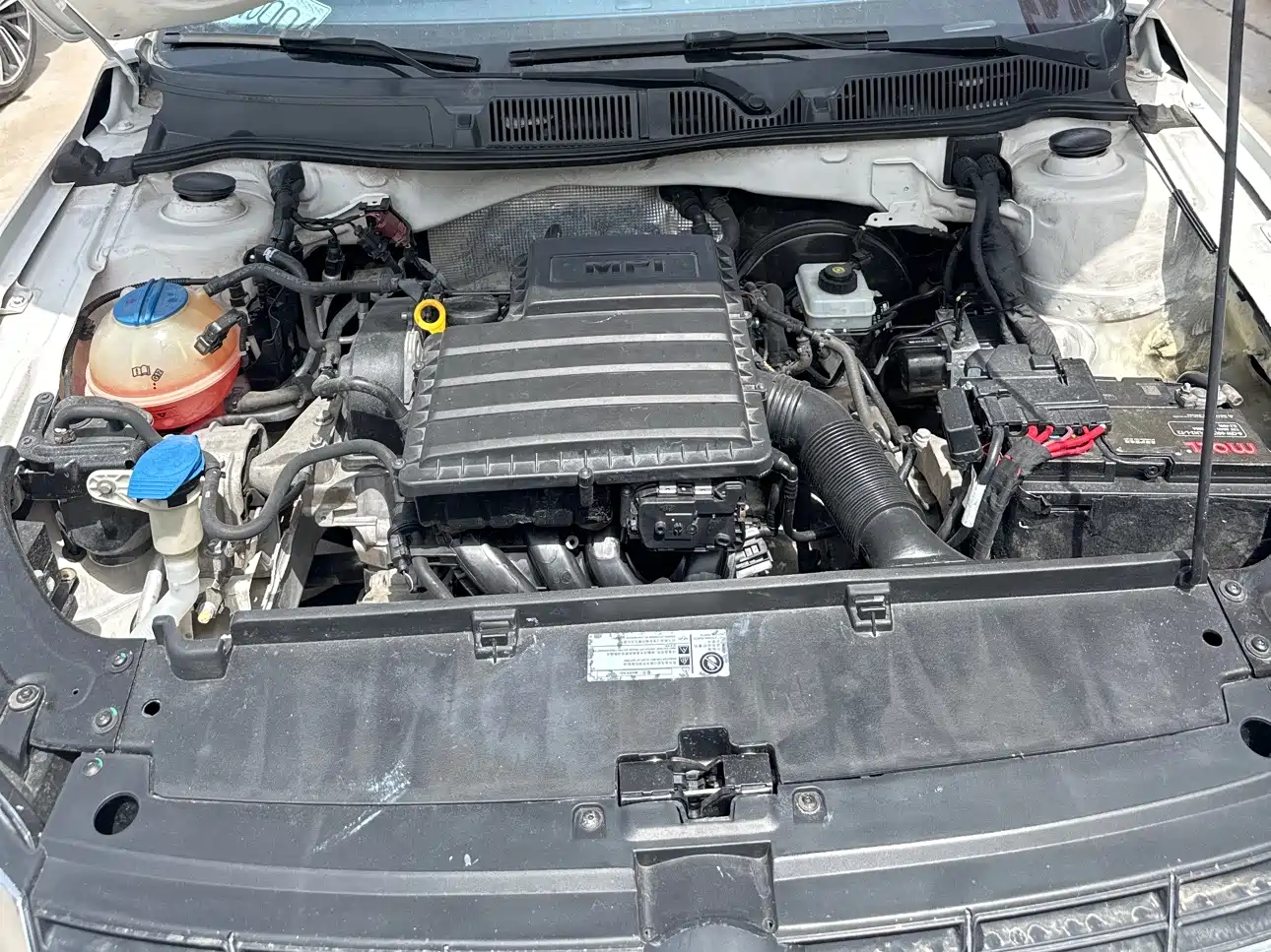 Volkswagen Lavida Tour 2013 1.6L Automatic Comfort фото 13