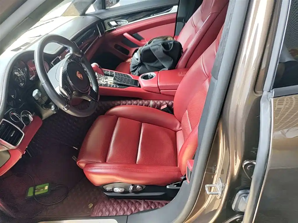 Porsche Panamera 2014 Panamera 4 3.0T фото 15