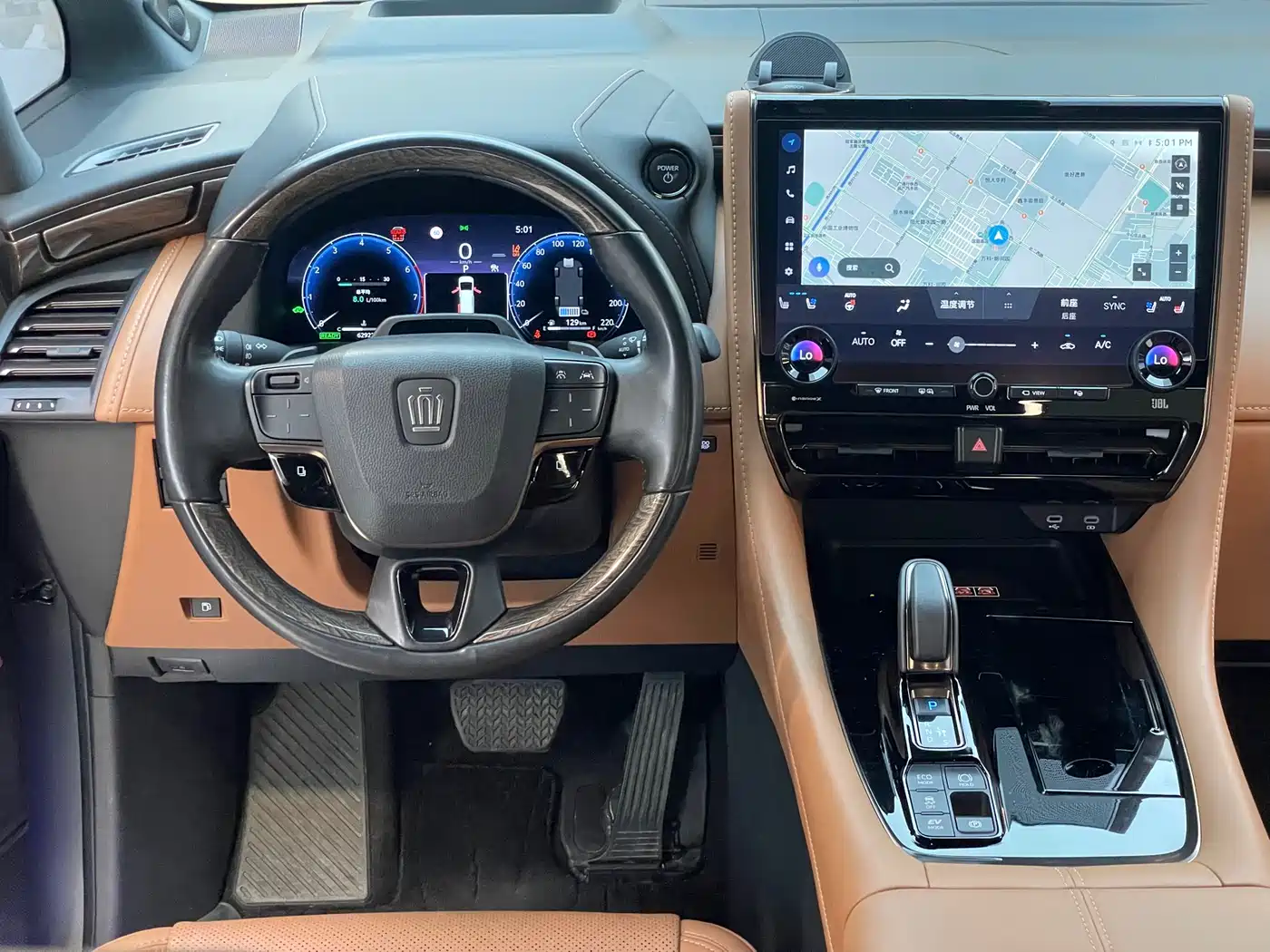 Toyota Vellfire 2024 Crown Hybrid 2.5L Premium Edition фото 23