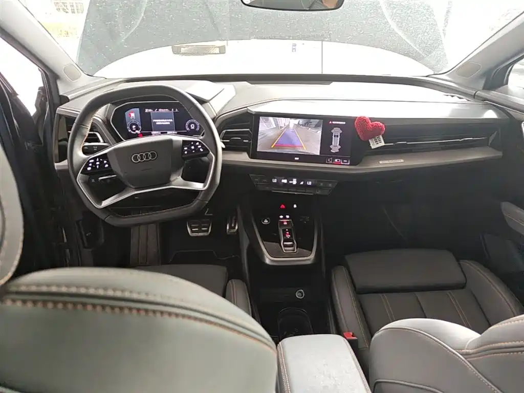 Audi Q4 e-tron 2024 40 e-tron Pioneer Edition фото 10