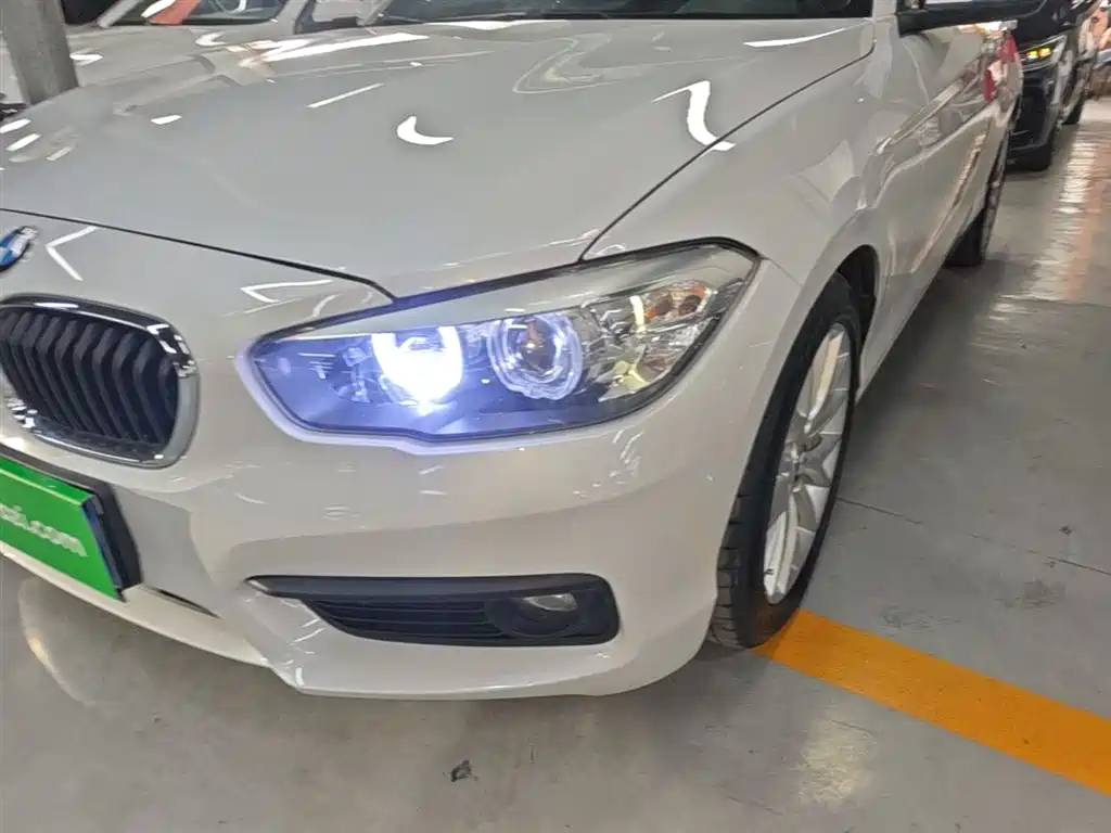 BMW 1 Series (Import) 2016 120i Leading Model фото 24