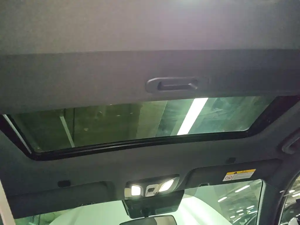 Changan UNI-V iDD 2025 2024 Blue Whale Smart iDD 136km Smart Cool