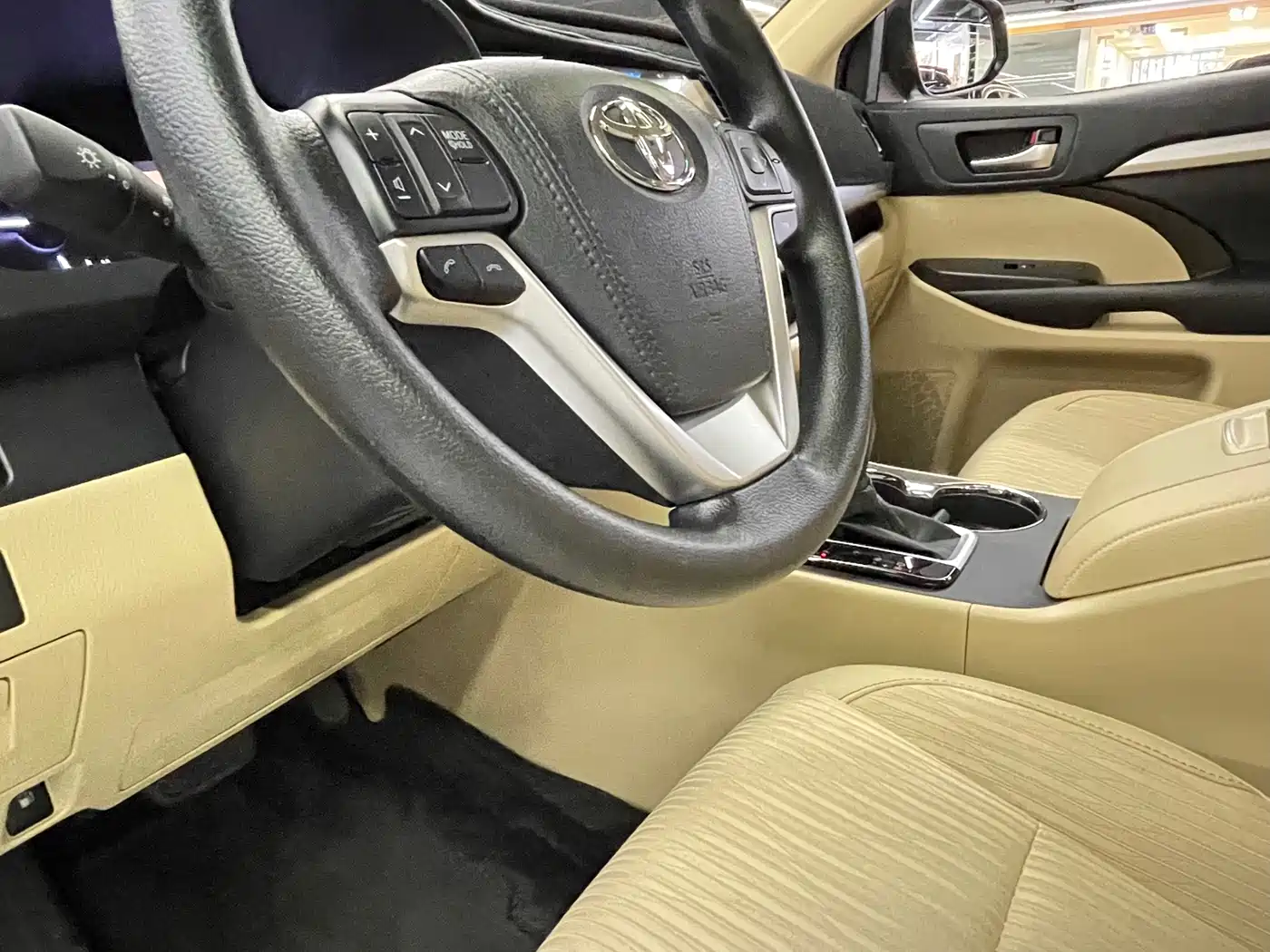 Toyota Highlander 2018 2.0T 4WD Elite 7-seater China VI фото 15