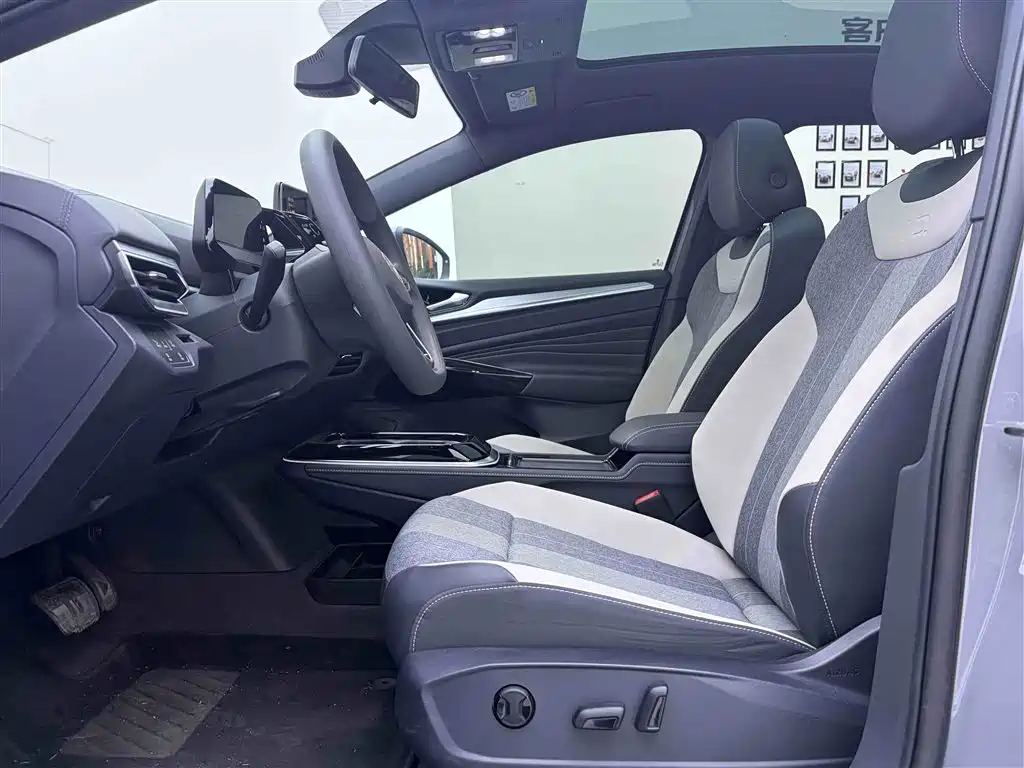 Volkswagen ID.4 CROZZ 2022 Long Range PURE+ Edition фото 16