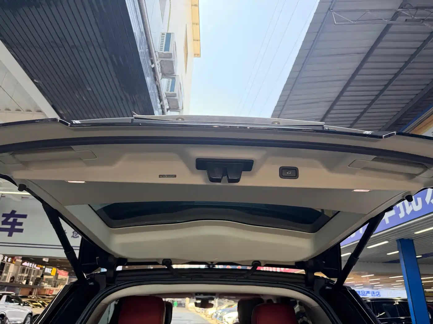 Land Rover Range Rover 2019 3.0 SCV6 Heritage Edition фото 20