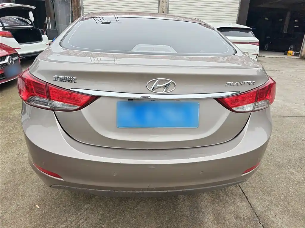 Hyundai Langdong 2015 1.6L Auto Premium фото 4