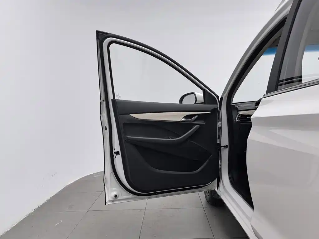 Baojun 360 2018 2018 1.5L Manual Luxury Model China V