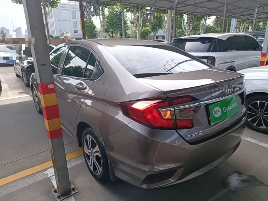 Honda Greiz 2017 2016 1.5L CVT Classic Edition