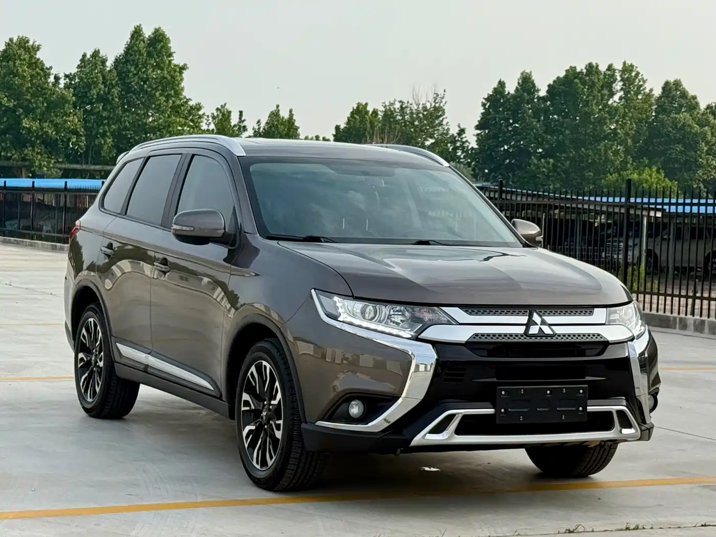 Mitsubishi Outlander 2021 2.0L FWD Comfort Edition 5-seater фото 3