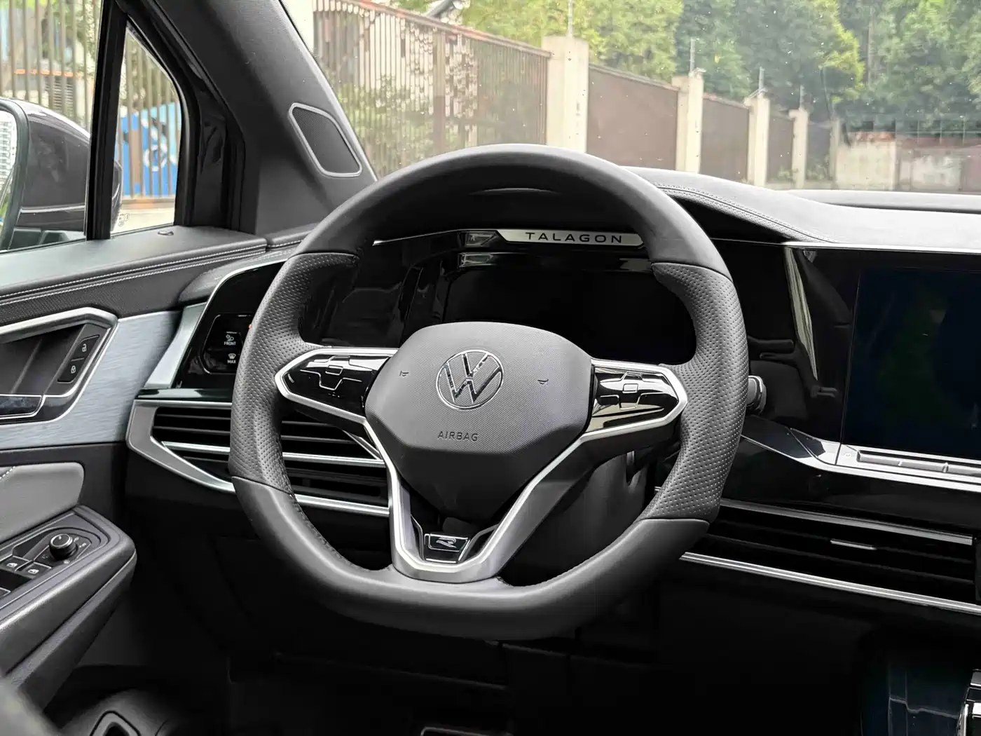 Volkswagen Talagon 2021 380TSI 4WD R-Line Explorer Edition фото 12