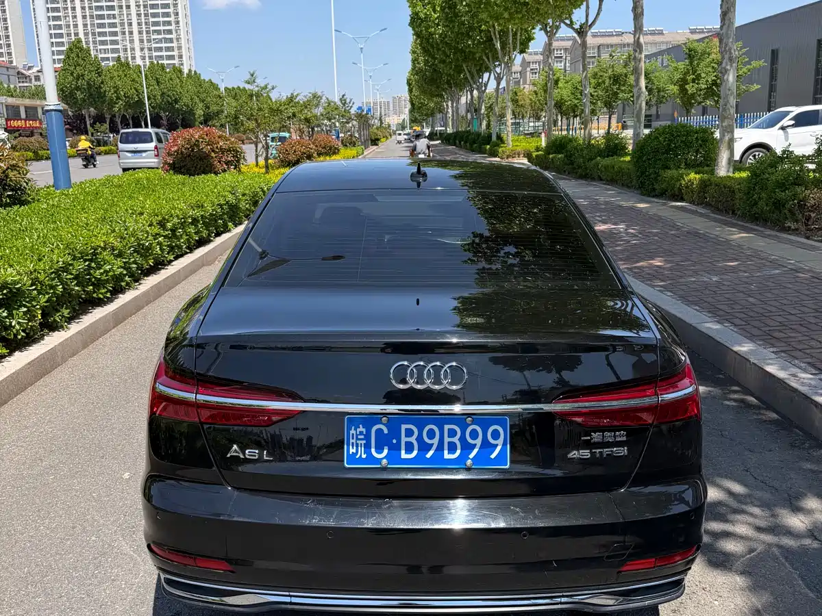 Audi A6L 2023 Facelift 45 TFSI Premium Elegance фото 11
