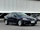 Фото 2 - Lexus IS