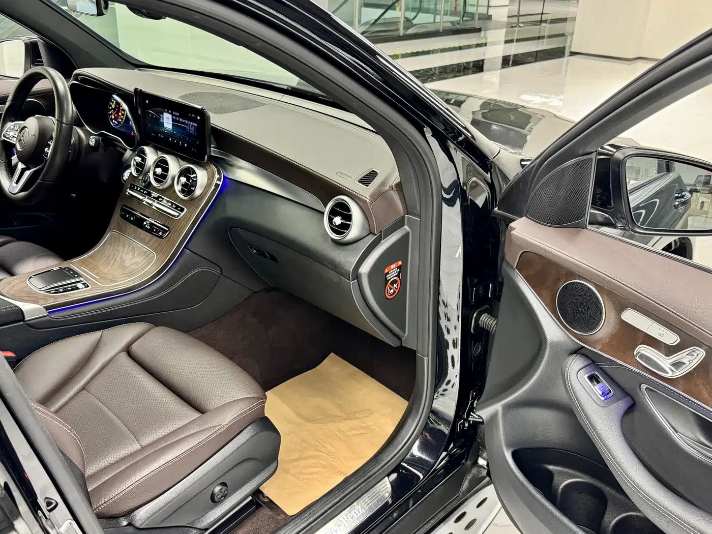 Mercedes-Benz GLC 2020 Facelift GLC 300 L 4MATIC Dynamic фото 13