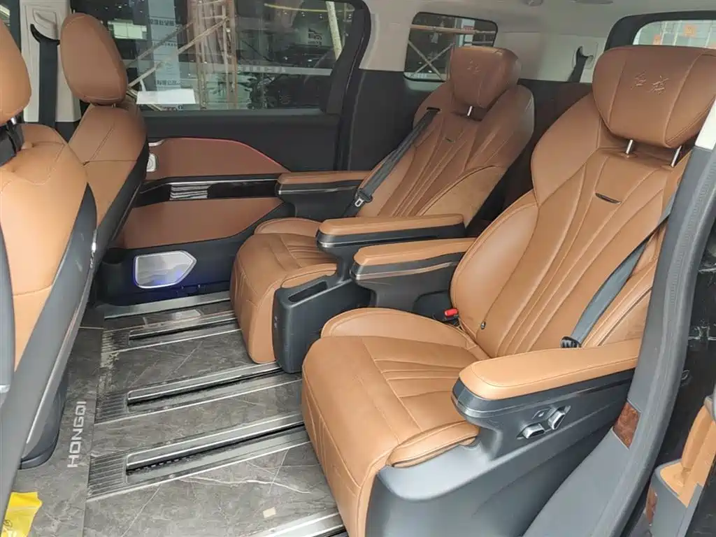 Hongqi HQ9 2023 2.0T Smart Connect Flag Enjoy Edition фото 17