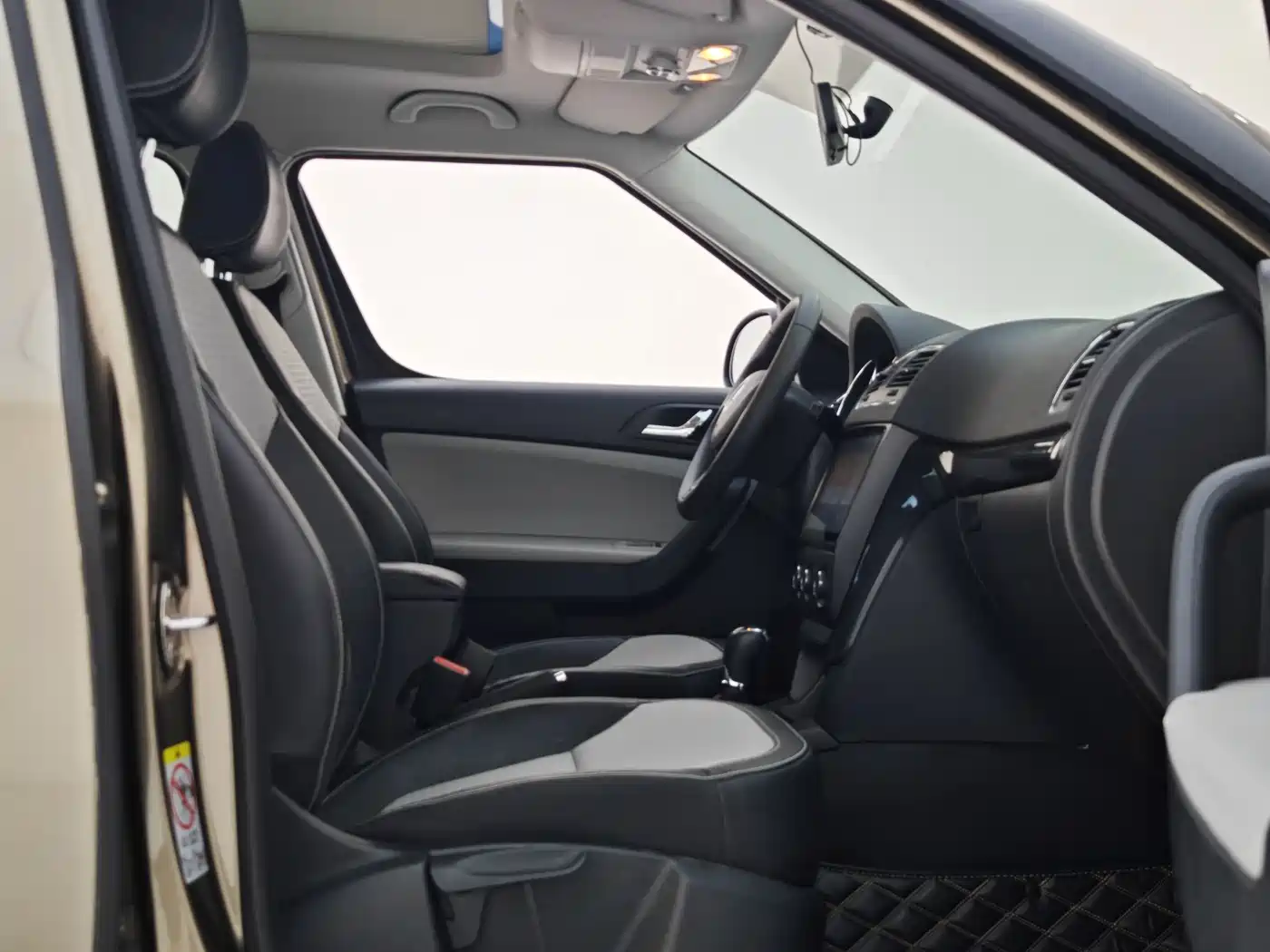 Škoda Yeti 2017 TSI280 DSG Advance фото 10