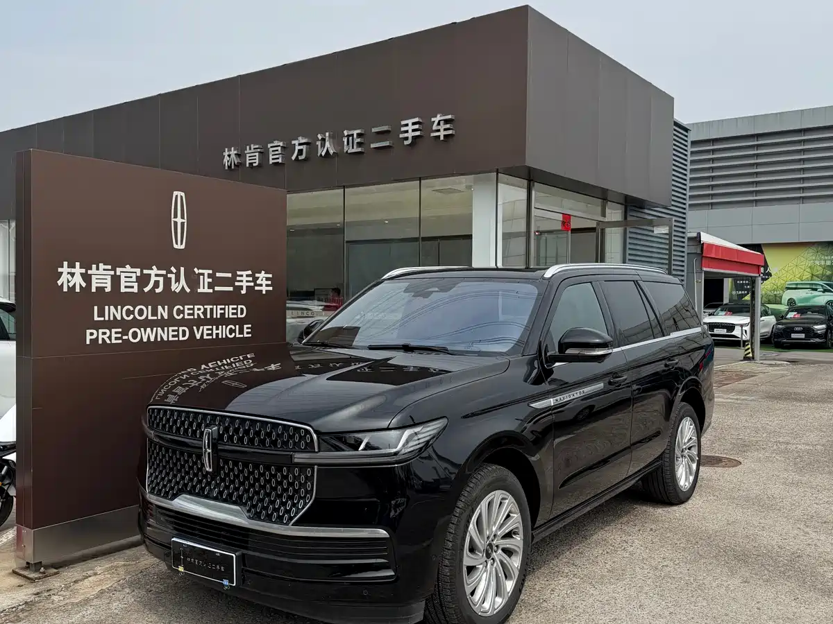 Lincoln Navigator 2025 3.5T President Edition