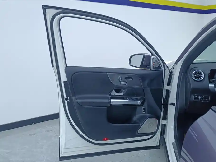 Mercedes-Benz GLB 2021 GLB 200 Style фото 7