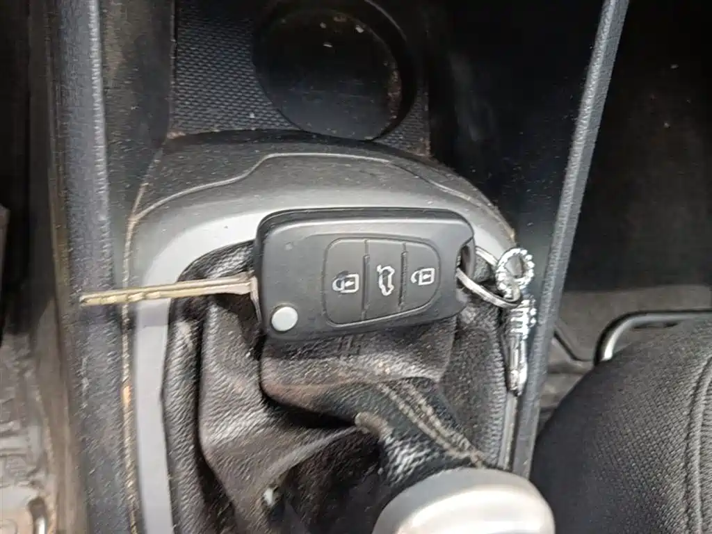 Kia K2 2015 Sedan 1.4L MT GLS фото 9