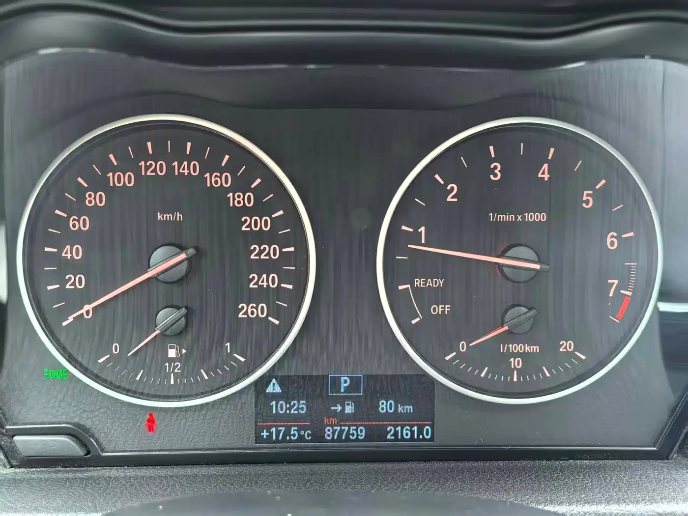 BMW 2 Series Touring 2016 220i Leading Model фото 17