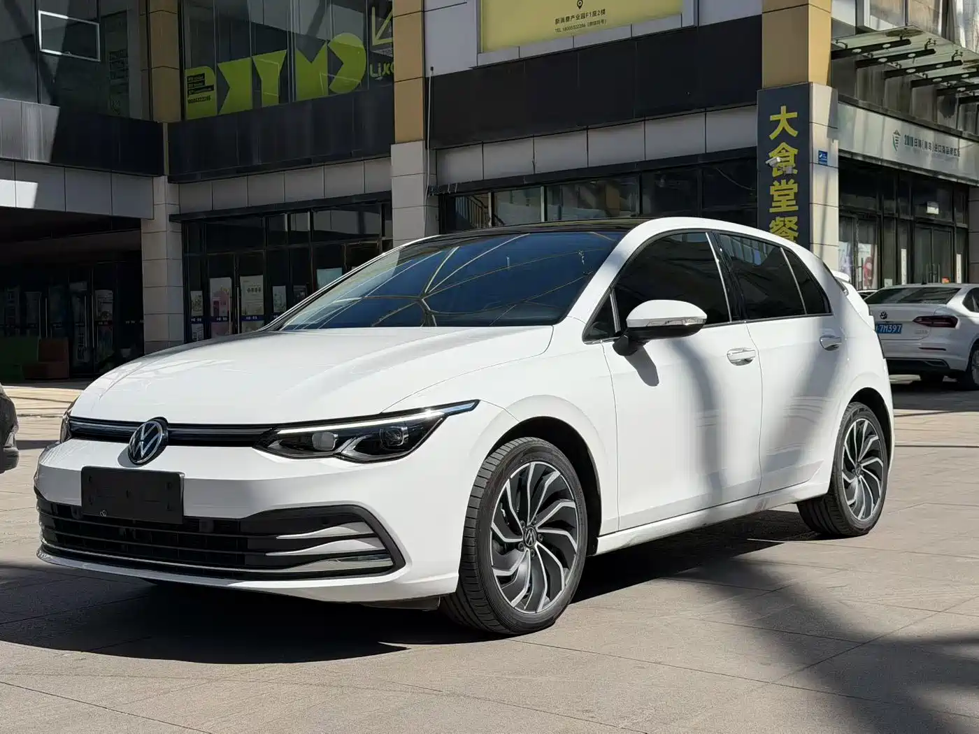 Volkswagen Golf 2021 280TSI DSG Pro Launch Edition фото 9