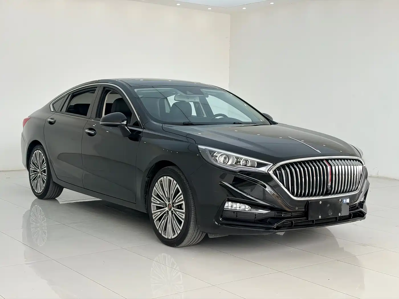 Hongqi H5 2022 Classic 1.8T Auto Smart Connect Flagship Enjoyment Edition фото 3