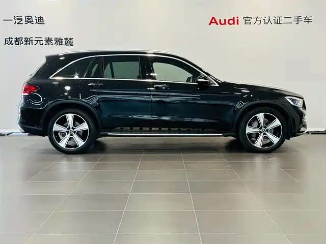 Mercedes-Benz GLC 2020 GLC 300 L 4MATIC Luxury — фото 3
