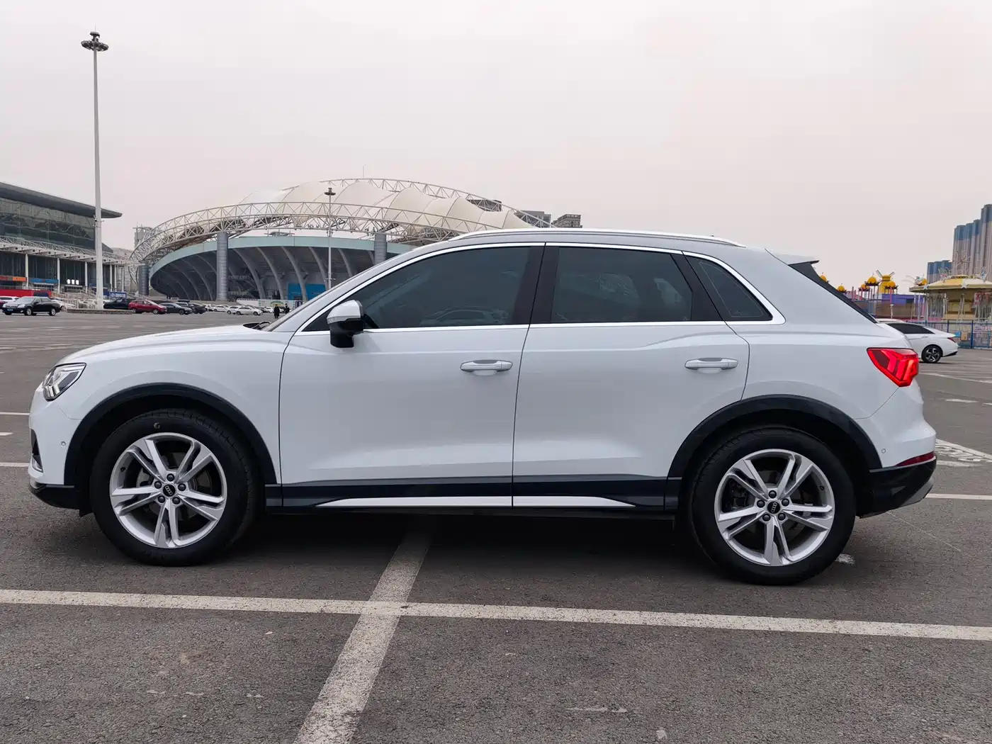 AUDI Q3