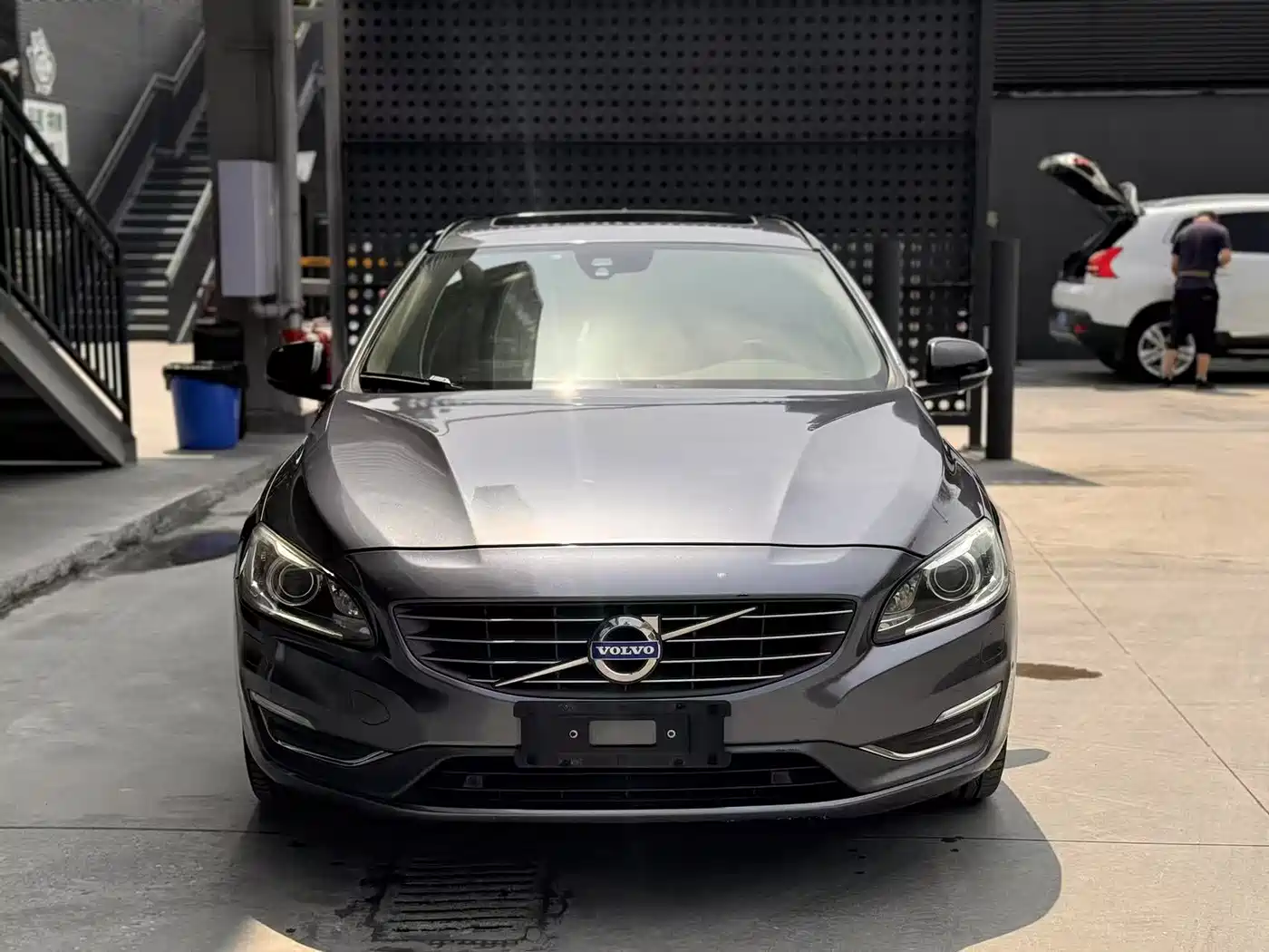 Фото 2 - Volvo V60