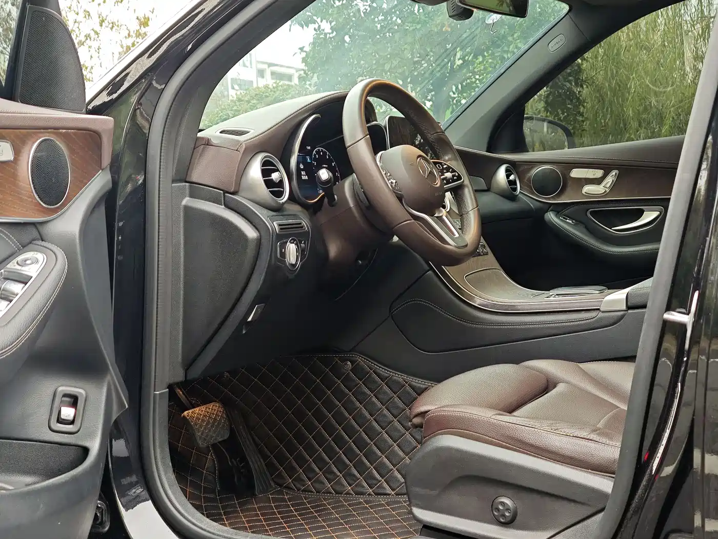 Mercedes-Benz GLC 2020 Facelift GLC 260 L 4MATIC Luxury фото 4