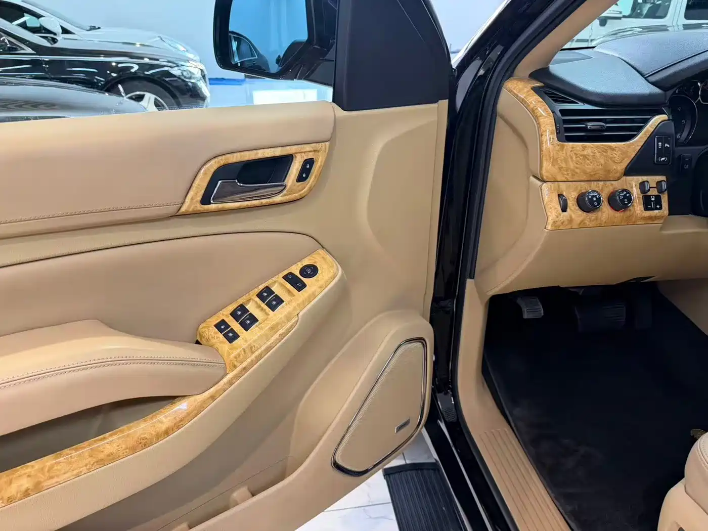 Daolangge GMC Yukon 2018 2016 Model 5.3L XL Luxury Premium Extended 4WD