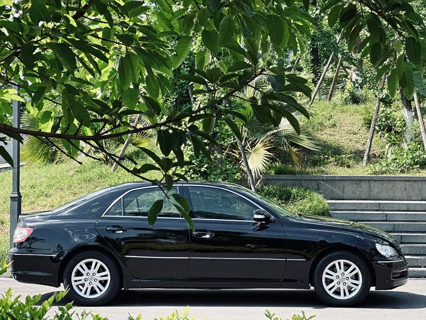 Toyota Reiz 2008 2.5S Special Commemorative Edition фото 4