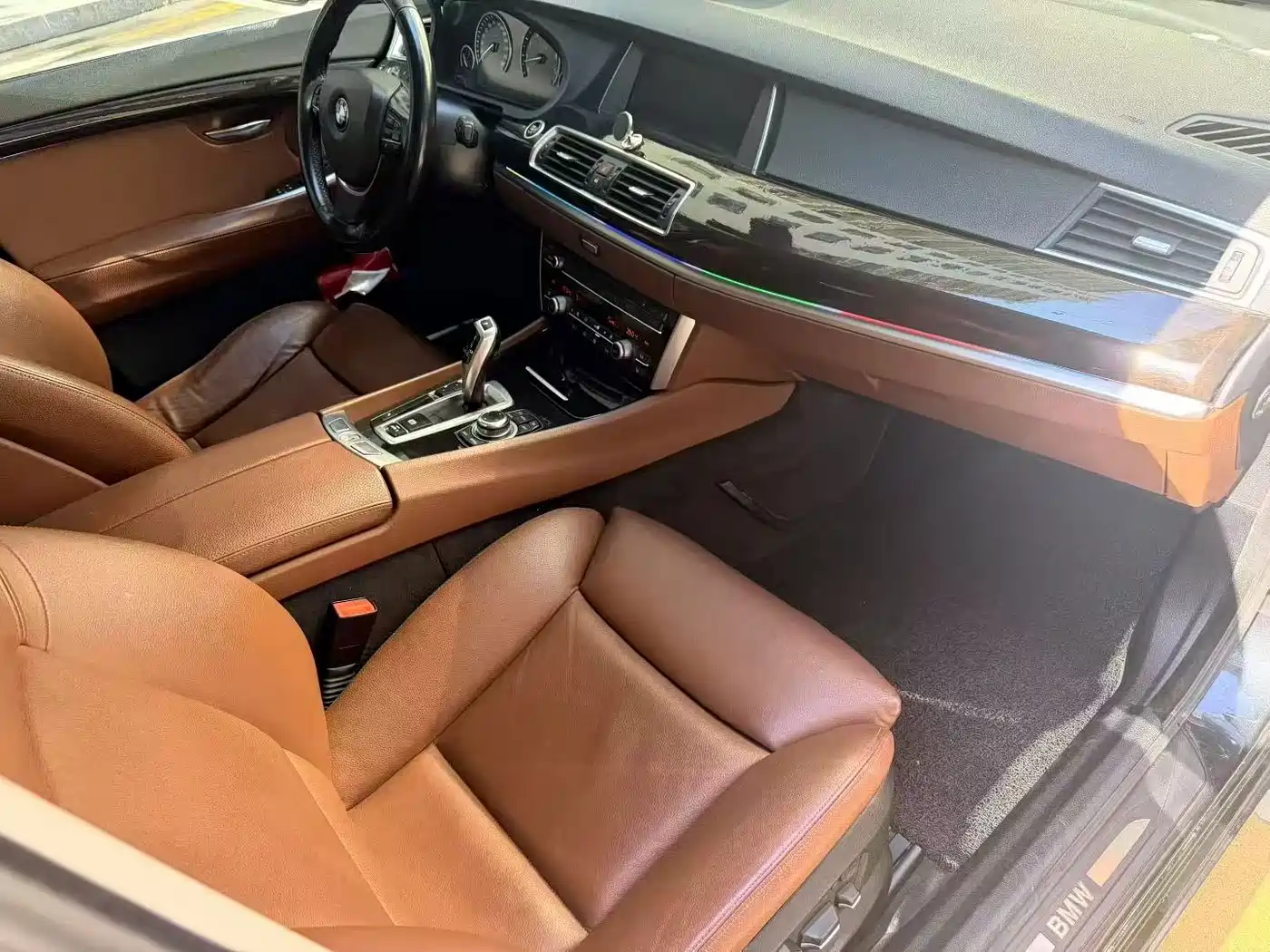 صورة 6 - BMW 5 Series GT