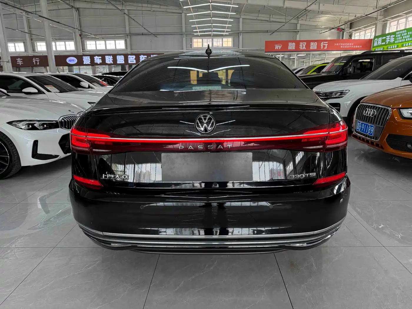 Volkswagen Passat 2023 280TSI Elite Edition фото 5