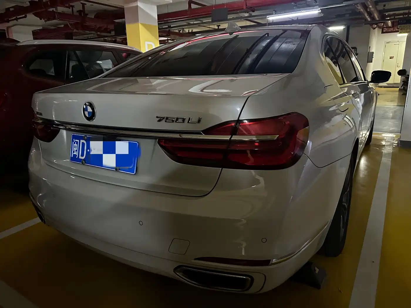 BMW 7 Series 2016 730Li Leading фото 5