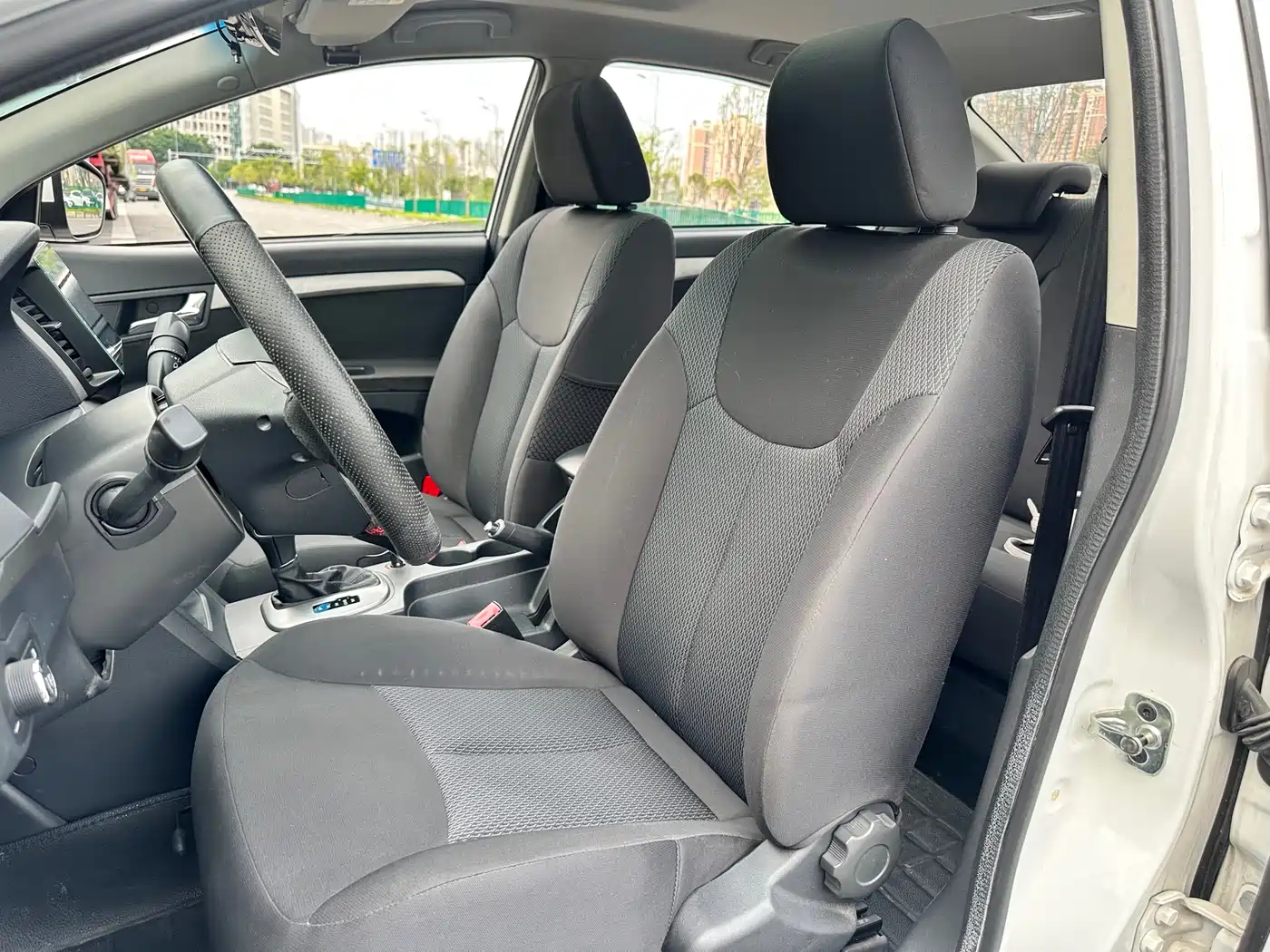 Roewe 350 2016 2015 Model 1.5L Automatic Luxury Sunroof Edition