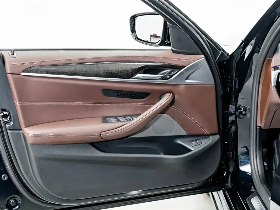 BMW 5 Series 2022 Facelift 525Li M Sport Package фото 16