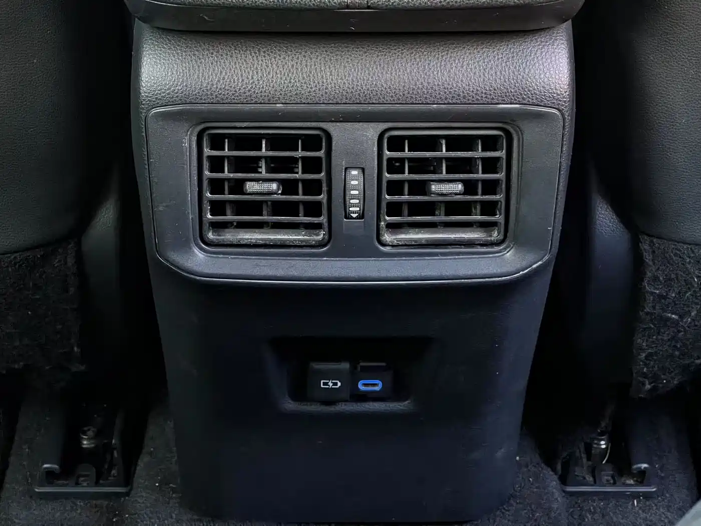 Toyota RAV4 Rongfang 2021 2.0L CVT 2WD Trend PLUS фото 17