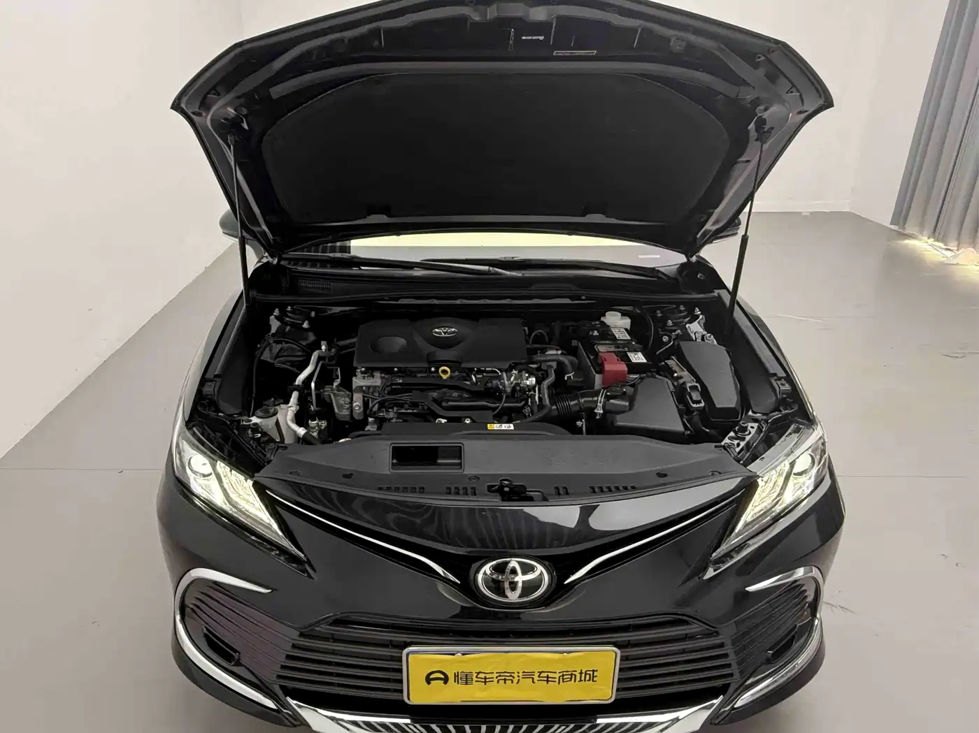 Toyota Camry 2023 2.0G Luxury Edition фото 11