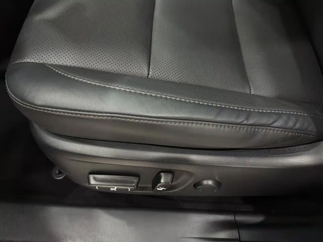 Toyota Highlander 2018 2.0T 4WD Luxury 7-seater China VI фото 6