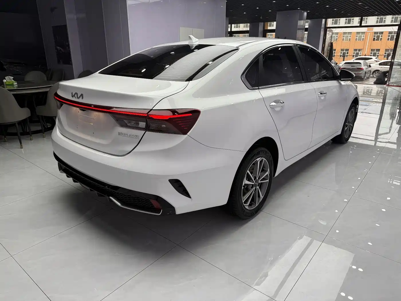 Kia K3 2023 Model 1.5L CVT Luxury Edition фото 4