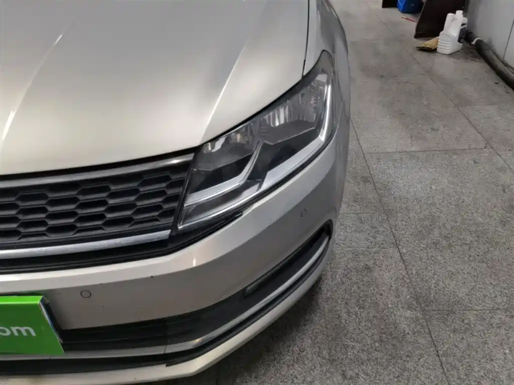 Volkswagen Lavida 2017 230TSI DSG Comfort Edition фото 24