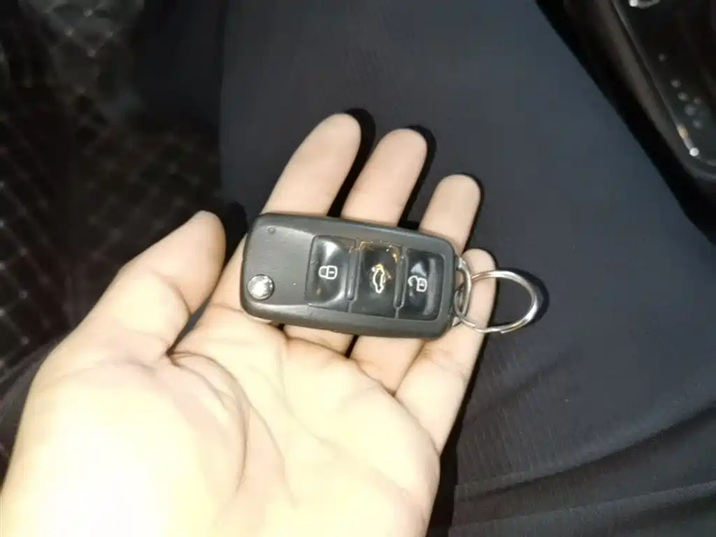 Volkswagen Lavida 2017 230TSI DSG Comfort Edition фото 9