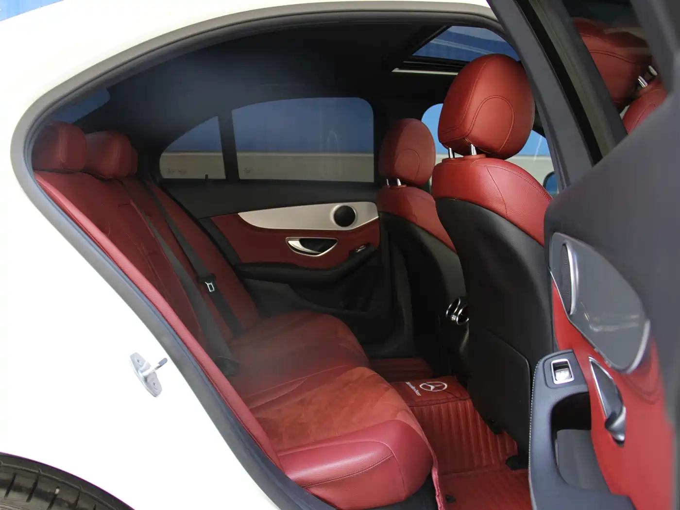 Mercedes-Benz C-Class 2018 C 200 Sport Edition фото 16