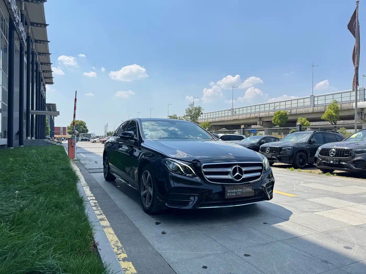Mercedes-Benz E-Class 2018 Facelift E 300 L Sport Fashion фото 3