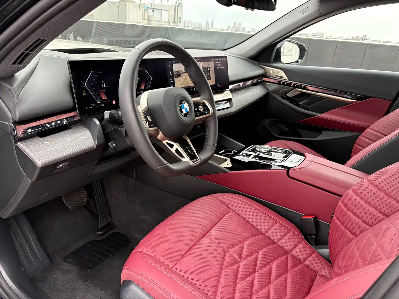 BMW 5 Series 2025 530Li Premium M Sport Package фото 5