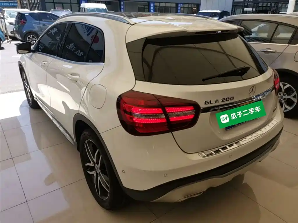 Mercedes-Benz GLA 2017 GLA 200 Fashion фото 5
